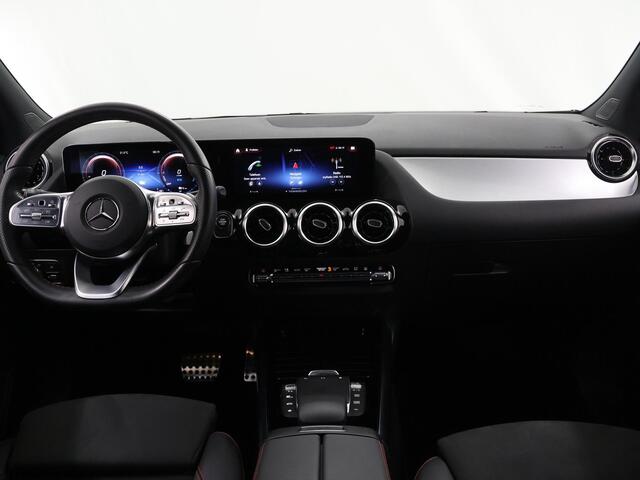 Mercedes-Benz B-KLASSE 250 e Premium Plus | AMG | Trekhaak | Multispaaks velgen | Stoelverwarming | Widescreen |