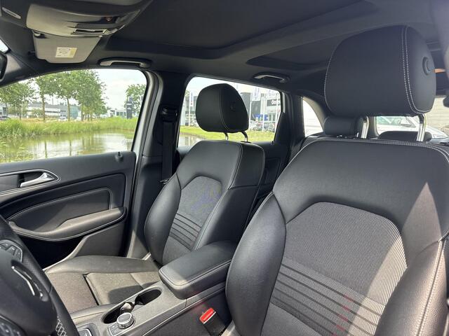 Mercedes-Benz B-KLASSE 200 Prestige Panoramadak Stoelverwarming Navigatie