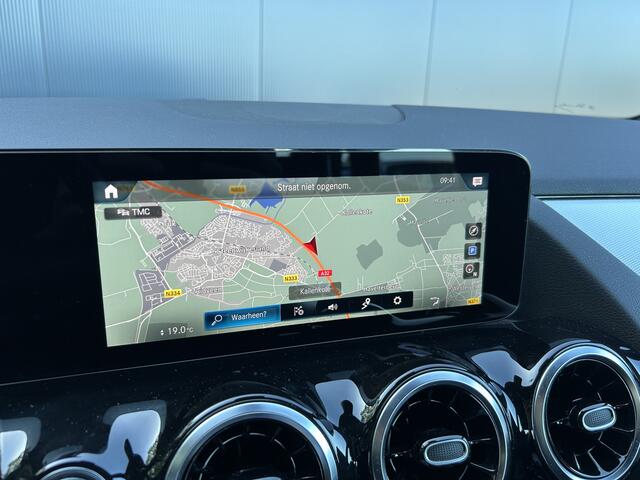 Mercedes-Benz B-KLASSE 180 AUTOMAAT Business Solution 1e EIGENAAR CAMERA CRUISE NAVI ECC LMV