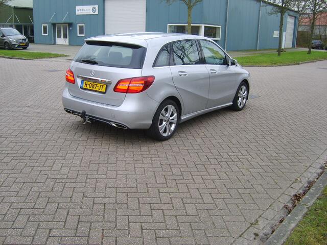 Mercedes-Benz B-KLASSE 200 Prestige Comfort automaat