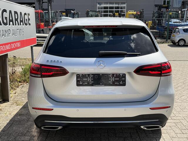 Mercedes-Benz B-KLASSE 250 e 18''/Sfeerverlichting/Navigatie/Camera/DAB/PDC v+a/Stoelverwarming/Apple Carplay & Android Auto