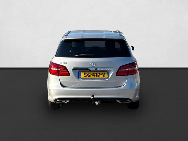 Mercedes-Benz B-KLASSE 180 Ambition AMG Line / NAVI / ALL SEASON / CAMERA / STOELVERWARMING