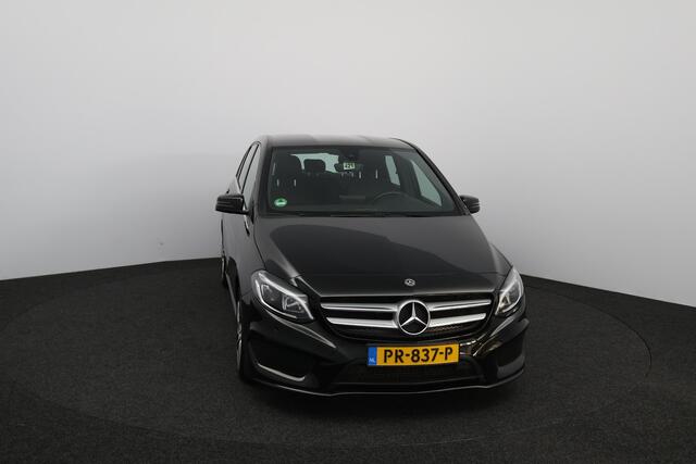 Mercedes-Benz B-KLASSE 180 Business Solution AMG/ AUTOMAAT!/ Zwarte-Hemel/ 18'' LMV/ LED Koplampen/ Keyless-GO/ Stoelverw./ Camera/ PDC V+A/ Half-Leder - Alcantara/ Navi/ Cruise/ Bluetooth/ Multi. Sportstuur.