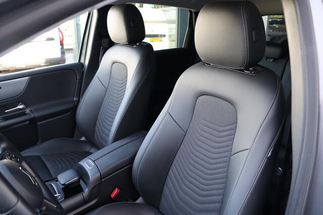 Mercedes-Benz B-KLASSE 250 e | Camera | Stoelverwarming | Apple Carplay-/Android Auto | Climate Control
