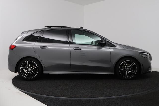 Mercedes-Benz B-KLASSE 180 Business Solution AMG (PANORAMADAK, STOELVERWARMING, CAMERA, NAVIGATIE)