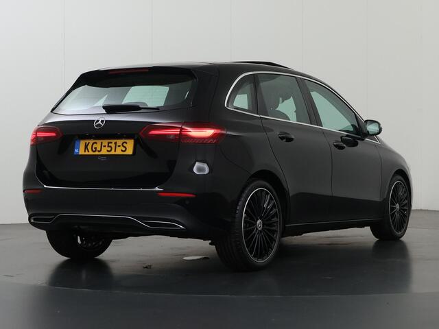 Mercedes-Benz B-KLASSE 200 Luxury Line | Panoramadak | Stoelverwarming | Widescreen | Dodehoekassistent |