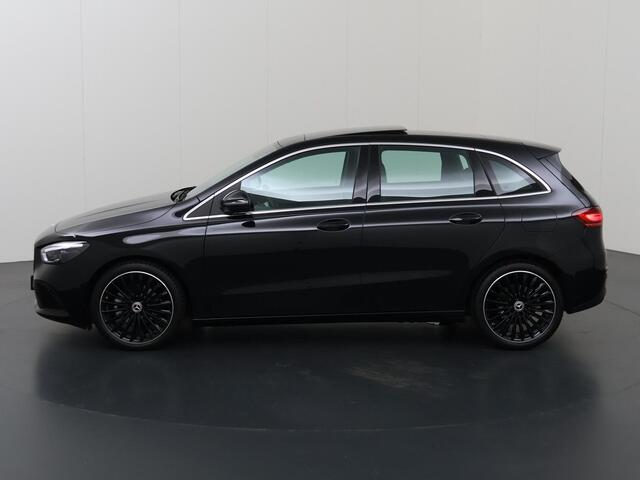 Mercedes-Benz B-KLASSE 200 Luxury Line | Panoramadak | Stoelverwarming | Widescreen | Dodehoekassistent |