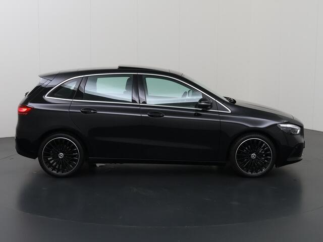 Mercedes-Benz B-KLASSE 200 Luxury Line | Panoramadak | Stoelverwarming | Widescreen | Dodehoekassistent |
