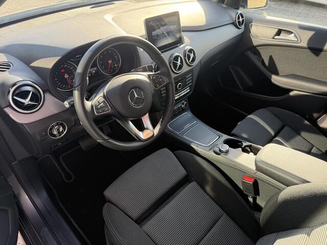 Mercedes-Benz B-KLASSE 180 Ambition