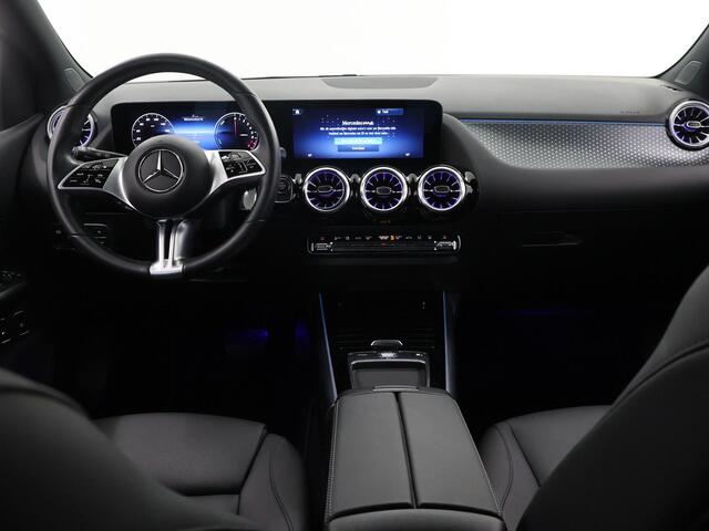 Mercedes-Benz B-KLASSE 250 e Luxury Line | Trekhaak wegklapbaar | Dodehoekassistent | Getint glas |