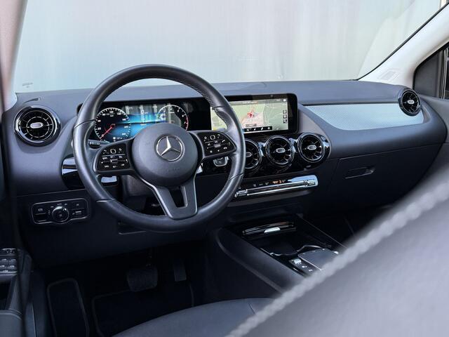 Mercedes-Benz B-KLASSE 200 Business Solution BWJ 2021 STOELVERW. | NAVI | DAB | CAMERA | LED | FLIPPERS | CLIMA |