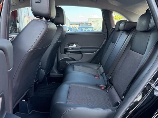 Mercedes-Benz B-KLASSE 200 Business Solution BWJ 2021 STOELVERW. | NAVI | DAB | CAMERA | LED | FLIPPERS | CLIMA |