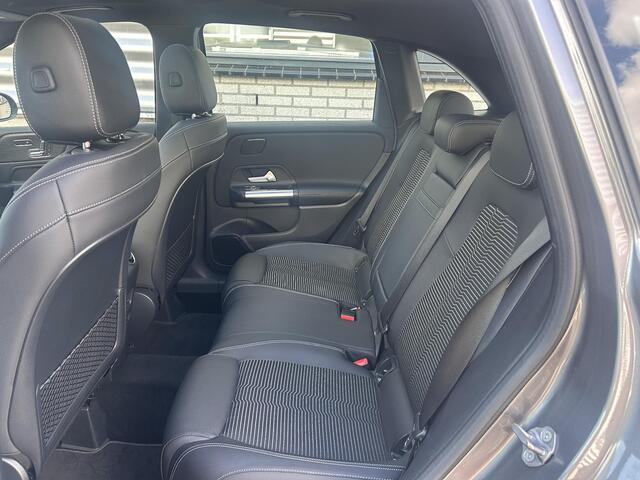 Mercedes-Benz B-KLASSE 200 | Luxury | Panoramadak | Inklapbare Spiegels