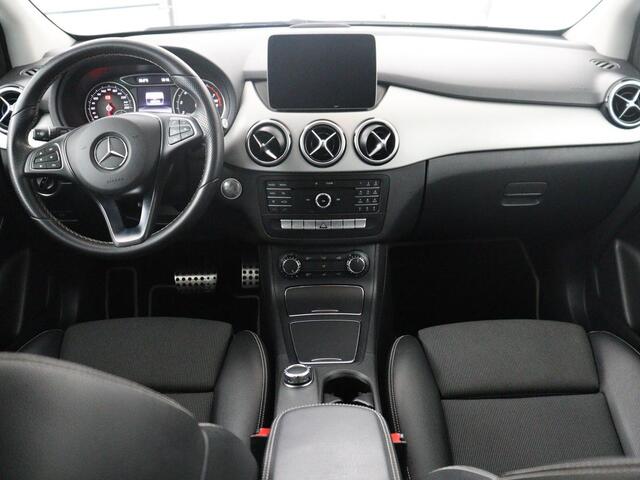 Mercedes-Benz B-KLASSE 180 Ambition | Half leder | Cruise control | Navigatie | Bluetooth | Airco | Camera | Park assist | Trekhaak