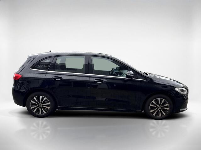 Mercedes-Benz B-KLASSE 200 Business Solution | Navigatie | Achteruitrijcamera | Elektrische kofferklep |