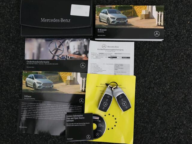Mercedes-Benz B-KLASSE 180 Business Solution Luxury Ledkoplampen | Parkeerpakket met achteruitrijcamera | Sfeerverlichting | Easy-Pack achterklep | Stoelverwarming. Inclusief 24 maanden MB Certified garantie voor Europa.