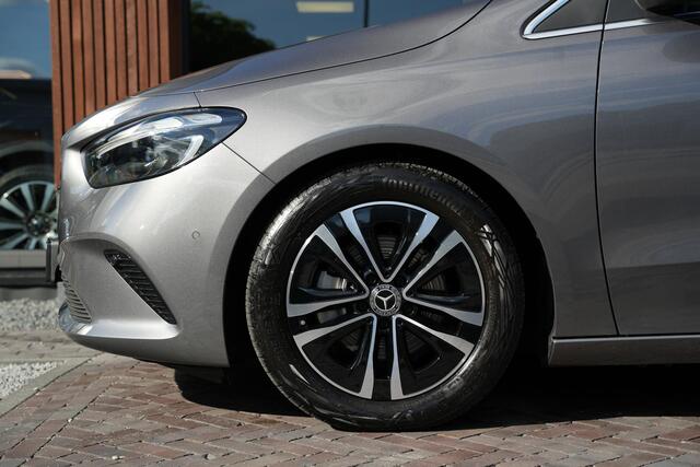 Mercedes-Benz B-KLASSE 180 Progressive Line Advanced Trekhaak Winterpakket MBUX Navi Camera