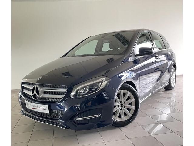 Mercedes-Benz B-KLASSE 180 Ambition | Trekhaak | Stoelverwarming | Parkeercamera |