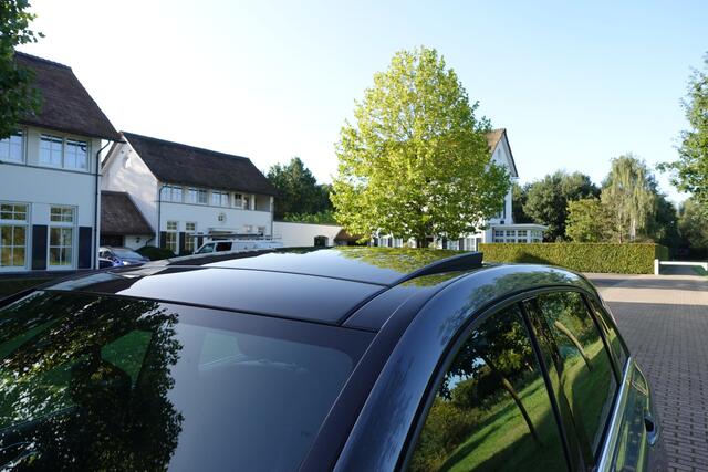 Mercedes-Benz B-KLASSE 180 Business Solution AMG | 1ste eigenaar | Panorama dak | Stoelverwarming | Navi | NAP | LED |