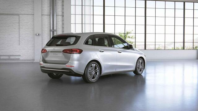 Mercedes-Benz B-KLASSE 220 Launch Edition Premium | 190Pk | Trekhaak 1600kg geremd | Augmented Reality | Sfeerverlichting | Achteruitrijcamera | Apple-/Android Carplay | Stoelverwarming | Elektrische achterklep |