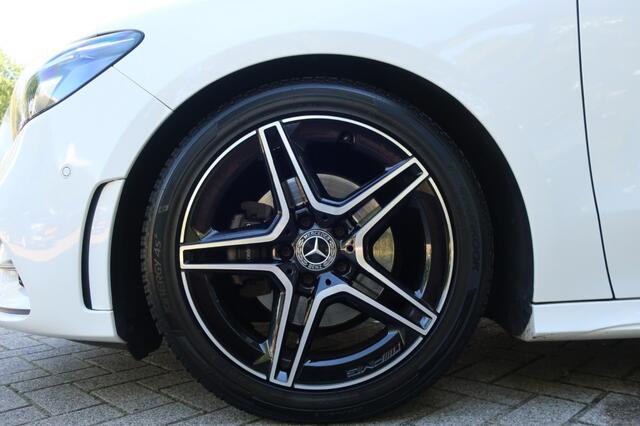 Mercedes-Benz B-KLASSE B180, AMG-Line, Dodehoek, Stoelverw, Trekhaak, Burmester incl subwoofer etc.