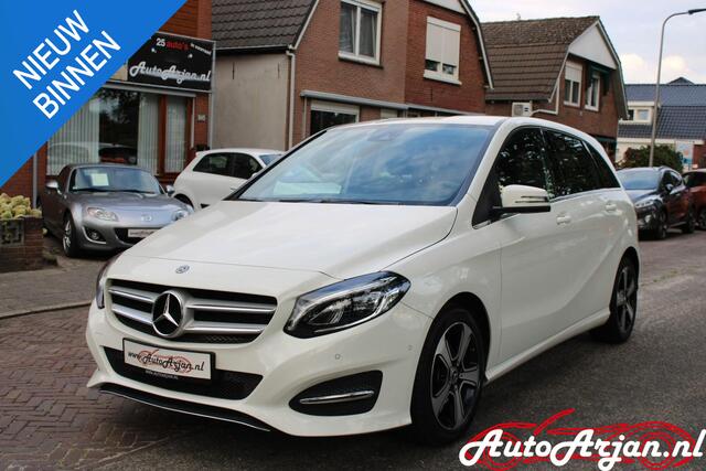 Mercedes-Benz B-KLASSE 180 Blue Efficiency Ambition LED, Navi, Half Leer, Garantie!
