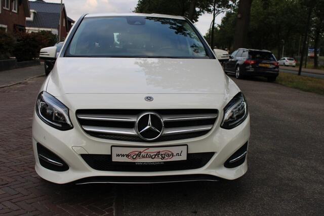 Mercedes-Benz B-KLASSE 180 Blue Efficiency Ambition LED, Navi, Half Leer, Garantie!