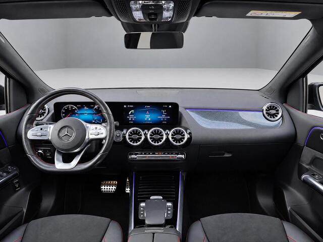 Mercedes-Benz B-KLASSE 180 Business Solution AMG | Panoramadak | Trekhaak Afneembaar | Night Pakket | Achteruitrijcamera | Memory Pakket | Sfeerverlichting | Stoelverwarming | Advanced Sound System | Dodehoekassistentie | Multibeam LED | Keyless-GO | Elektrisch Bedienbare Achterklep