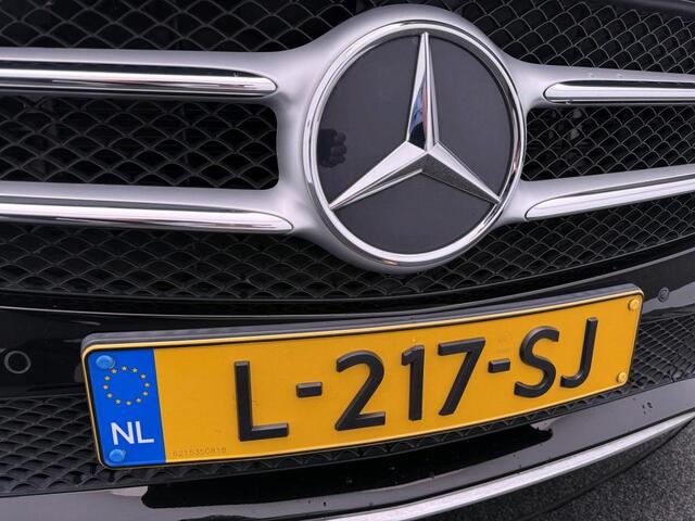 Mercedes-Benz B-KLASSE 180 Business Solution Ledkoplampen | Parkeerpakket met achteruitrijcamera | Stoelverwarming | Spiegelpakket. Inclusief 24 maanden Mercedes-Benz Certified garantie voor Europa.