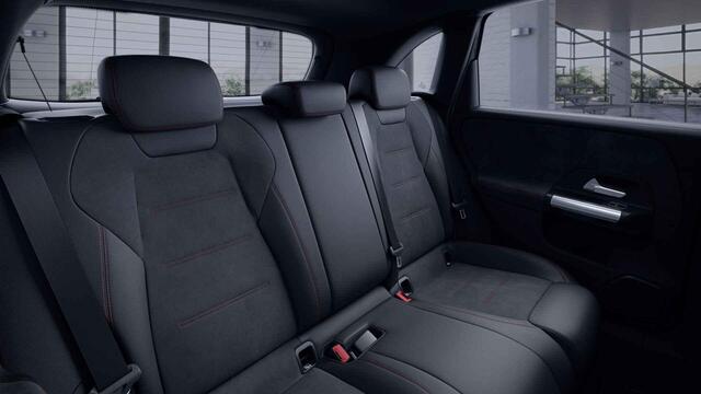 Mercedes-Benz B-KLASSE 250 e Business Line | AMG | Panoramadak | Night | Achteruitrijcamera | Stoelverwarming |