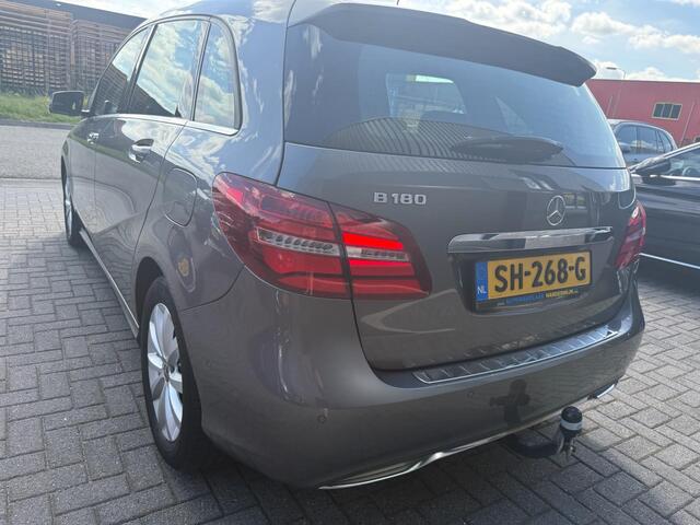 Mercedes-Benz B-KLASSE 180 Ambition | 1E EIGENAAR | 3/6/12MND GARANTIE | NAVI | LED | AICRO | CRUISE | TREKHAAK |