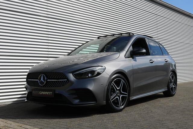 Mercedes-Benz B-KLASSE 200 Aut AMG Pakket AMG NightPakket (Panoramadak Sportleder Navi/Camera Sfeer Trekhaak Full-Led PrivacyGlass Pdc V+A)