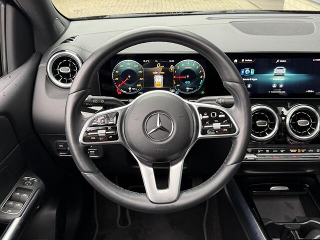 Mercedes-Benz B-KLASSE 250 e 17"/Leder/Panoramadak/Stoel + stuurverwarming/Camera/PDC v+a/Apple Carplay & Android Auto