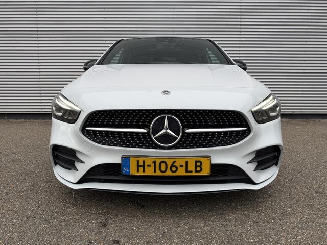 Mercedes-Benz B-KLASSE 180 Bus. Sol. AMG NAP Pano Night Camera Cruise Carplay Dealer OH