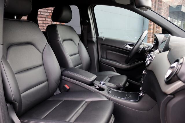 Mercedes-Benz B-KLASSE 180 Automaat | Dealer Onderhouden | Leder | Trekhaak | High Perf. LED | Regensensor | Cruise Control | Privacy Glas | Navigatie |