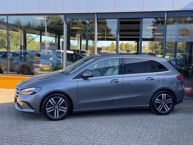 Mercedes-Benz B-KLASSE 180 Luxury Line - leer - adaptive cruise - stoelverwarming