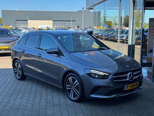 Mercedes-Benz B-KLASSE 180 Luxury Line - leer - adaptive cruise - stoelverwarming