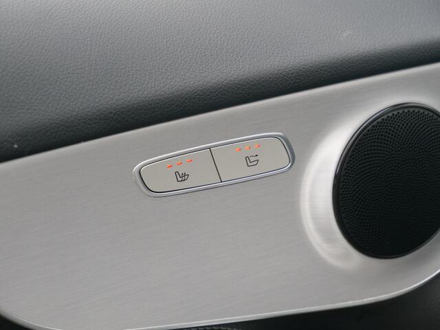 Mercedes-Benz C-KLASSE Cabrio 180 157 Pk Automaat Edition 1 Navi / Nek-verwarming / PDC