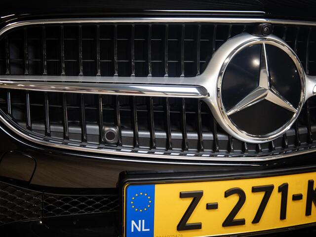 Mercedes-Benz C-KLASSE 180 AMG Line Panorama dak