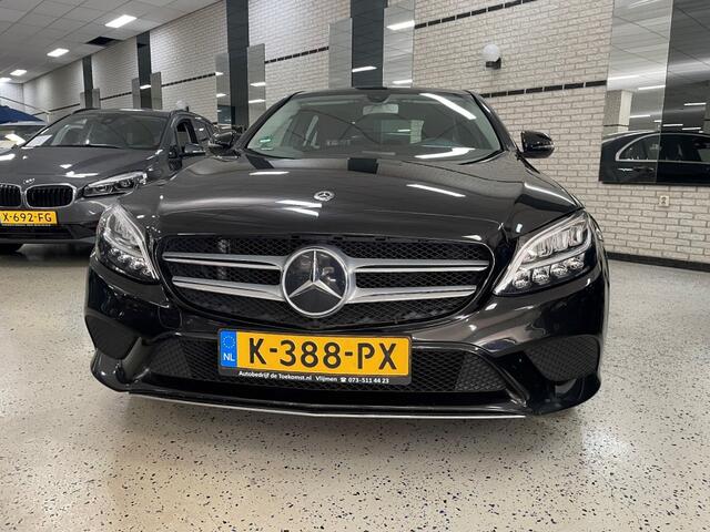 Mercedes-Benz C-KLASSE 180 CDI Automaat Sport Navigatie ECC Airco PDC Camera LED