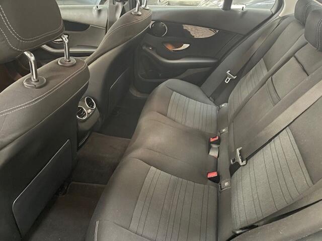 Mercedes-Benz C-KLASSE 180 CDI Automaat Sport Navigatie ECC Airco PDC Camera LED