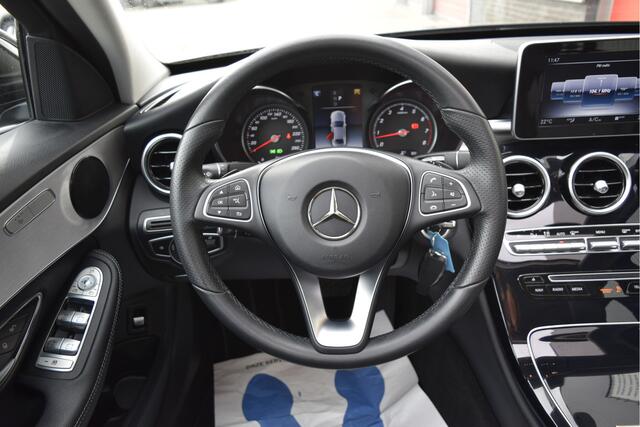 Mercedes-Benz C-KLASSE 250 Premium 211pk, Schuif/kanteldak, Stoelverwarming, Camera, Elek. trekhaak
