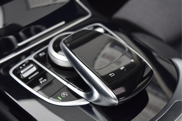 Mercedes-Benz C-KLASSE 250 Premium 211pk, Schuif/kanteldak, Stoelverwarming, Camera, Elek. trekhaak