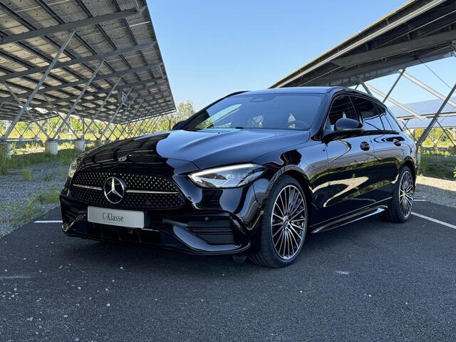 Mercedes-Benz C-KLASSE 180 AMG Line | Panoramadak | Massage stoelen | Stoelverwarming/ventilatie | Sfeerverlichting | Parkeercamera | Parfumering |