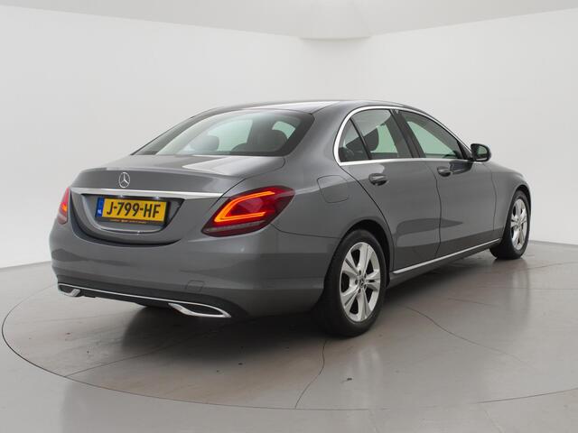 Mercedes-Benz C-KLASSE 180 AUT9 + SCHUIFDAK / SFEERVERLICHTING / APPLE CARPLAY / STOELVERWARMING