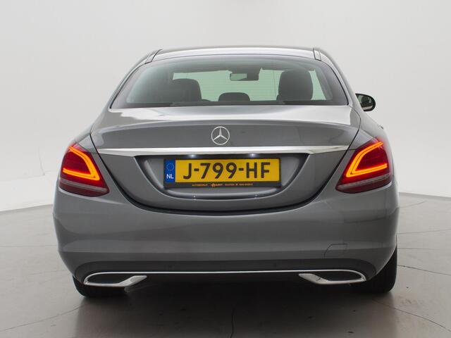 Mercedes-Benz C-KLASSE 180 AUT9 + SCHUIFDAK / SFEERVERLICHTING / APPLE CARPLAY / STOELVERWARMING