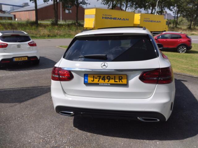 Mercedes-Benz C-KLASSE 180 AMG Pack | AUTOMAAT