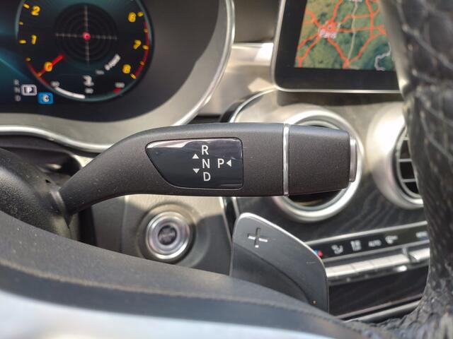 Mercedes-Benz C-KLASSE 180 AMG Pack | AUTOMAAT