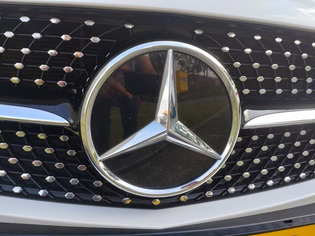 Mercedes-Benz C-KLASSE 180 AMG Pack | AUTOMAAT