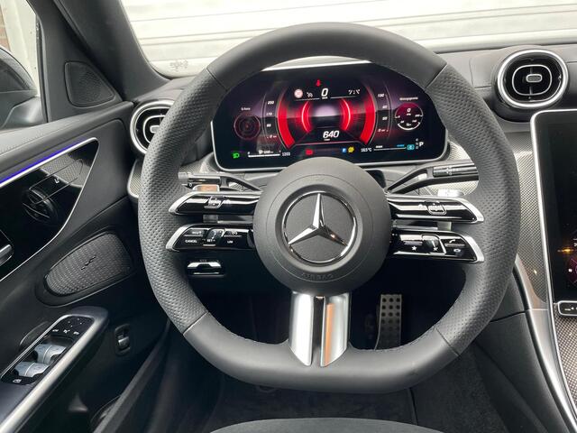 Mercedes-Benz C-KLASSE 180 AMG Line | Night Pakket | Apple CarPlay | Android Auto | Sfeerverlichting | Stoelverwarming | Achteruitrijcamera | Elektrisch Inklapbare Buitenspiegels